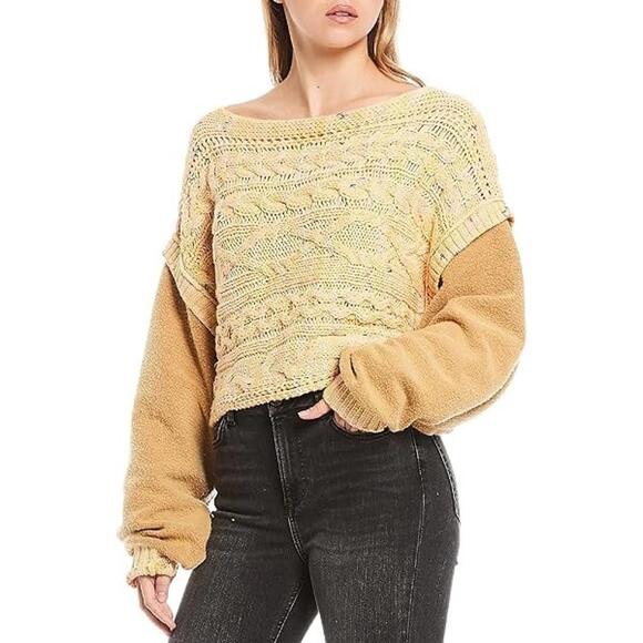Free people gold long sleeve sweater size small (oversized) retails $128 - Picture 5 of 7